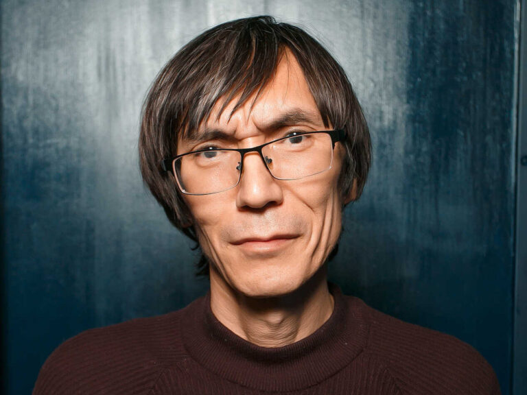 Đạo Diễn Nariman Turebayev