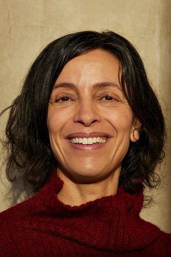 Đạo Diễn Sarah Gyllenstierna