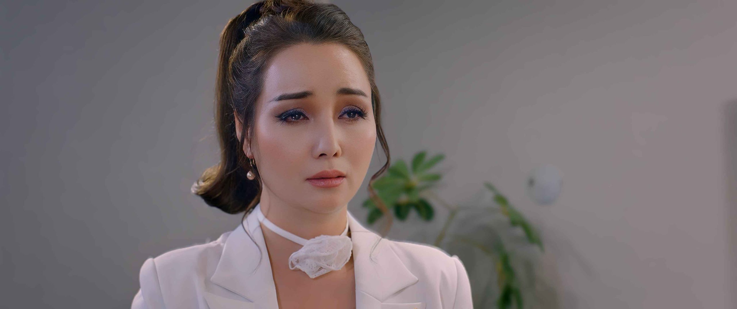 Mai Thu Huyen As Yvonne 5