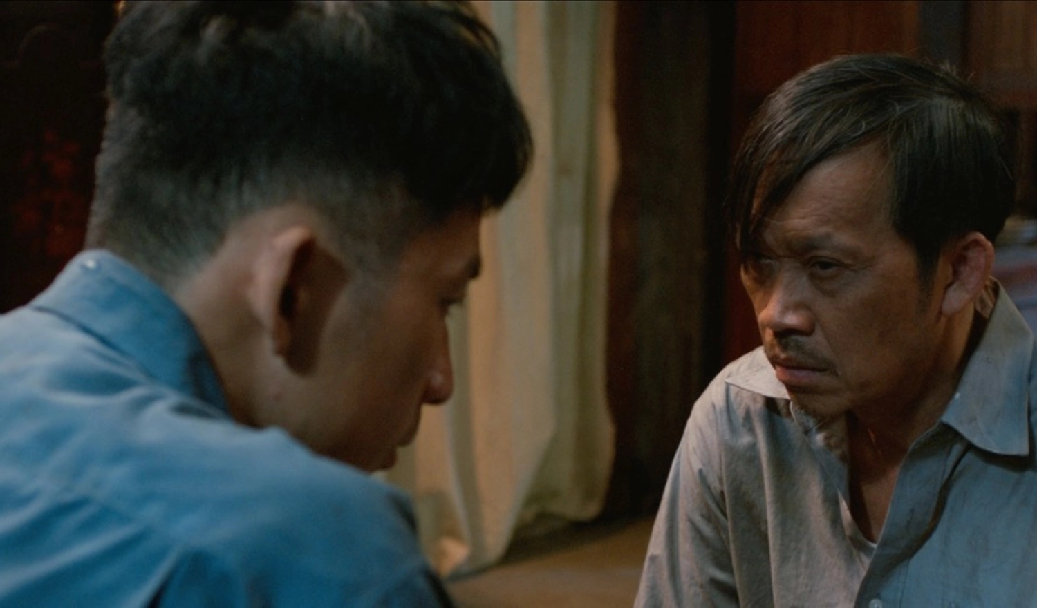 Review Phim Lam Giau Voi Ma Ong Dao Khien Khan Gia Dong Cam.png