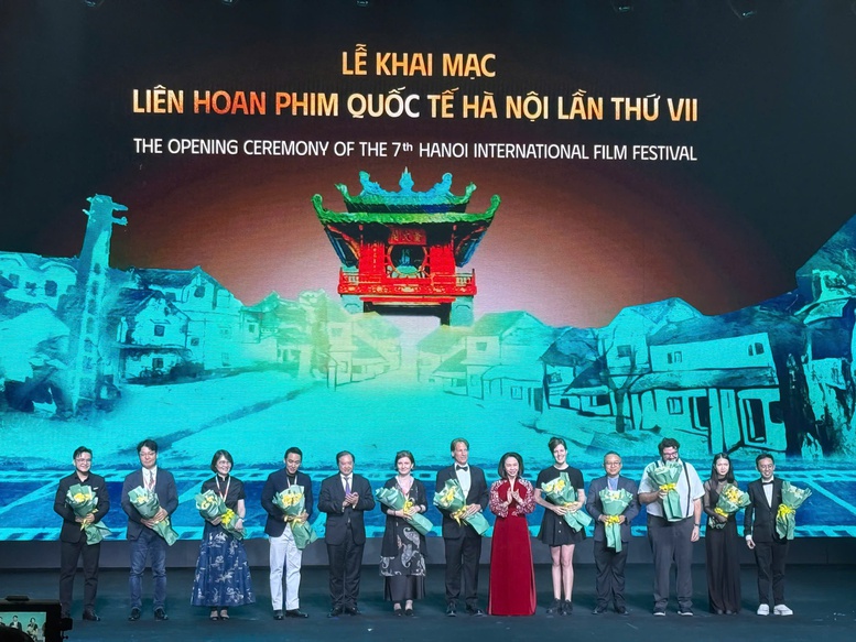 Btc Tặng Hoa Bgk Lhp