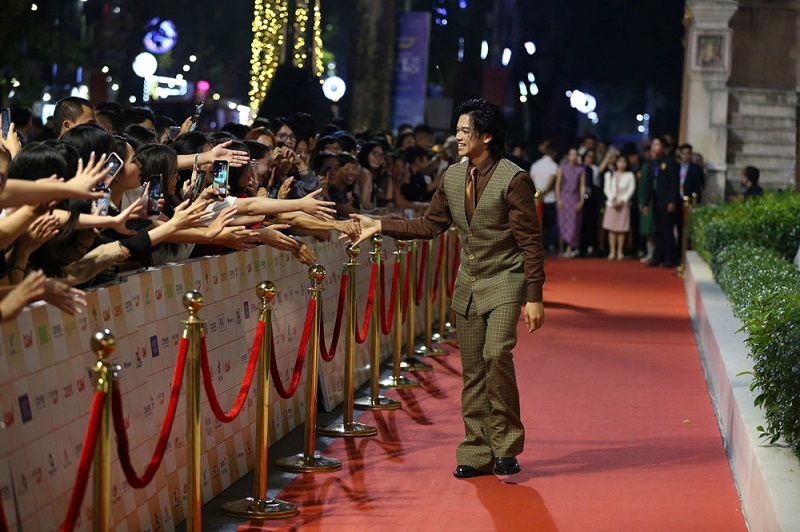 Ca Sĩ Trong Trọng Hiếu