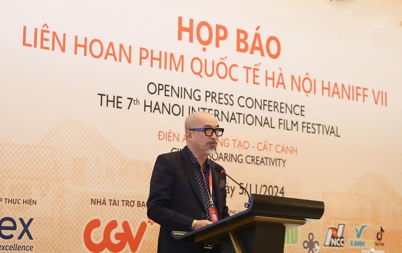 Cục Trưởng Cục Điện ảnh Vi Kiến Thành Phát Biểu Tại Họp Báo