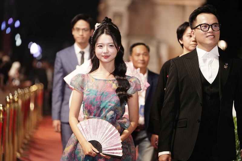 Dv Lâm Thanh Mỹ Phim Cám