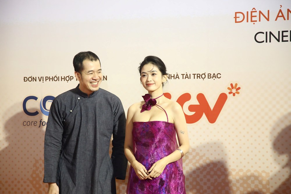 Đạo Diễn Trịnh Đình Lê Minh Và Dv Ngọc Xuân