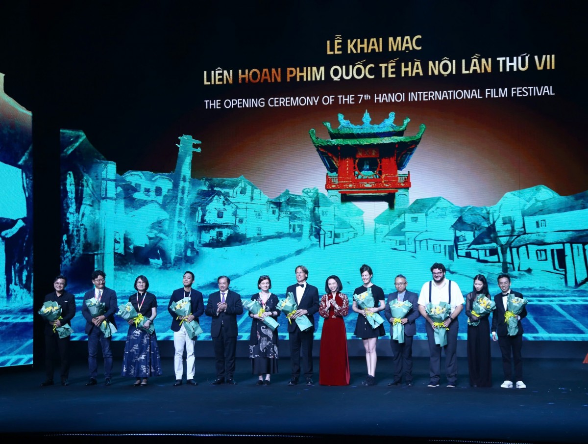 Tặng Hoa