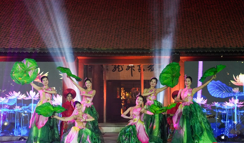 Tiết Mục Văn Nghệ 2