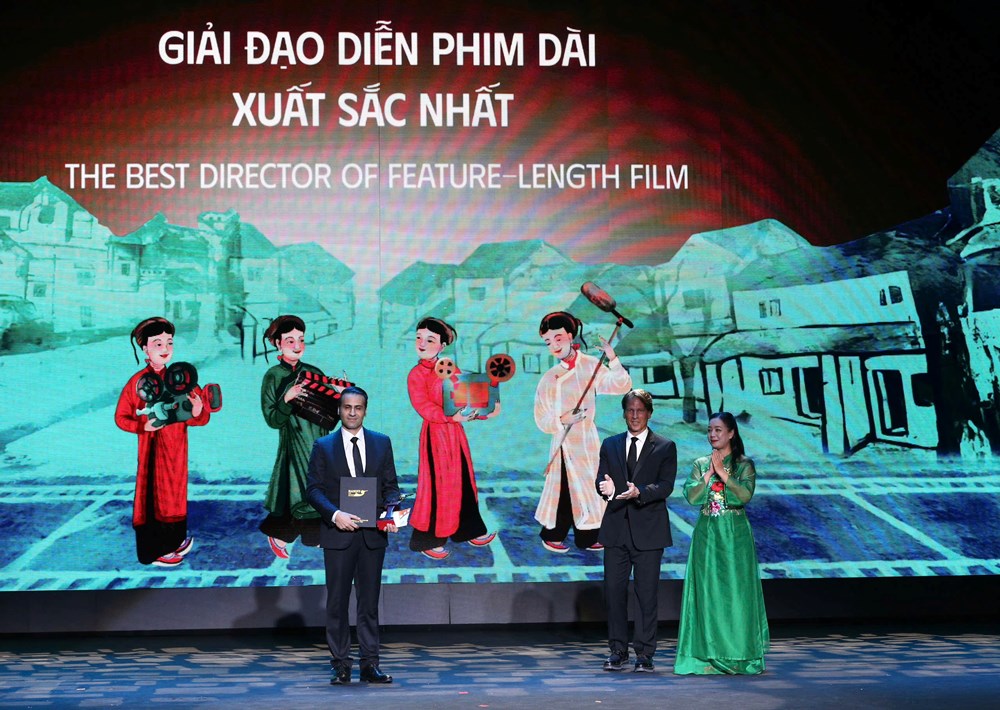Trao Giải Thưởng 1