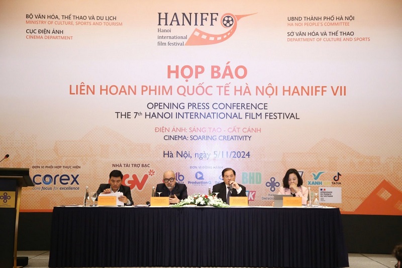 ảnh Họp Báo 1