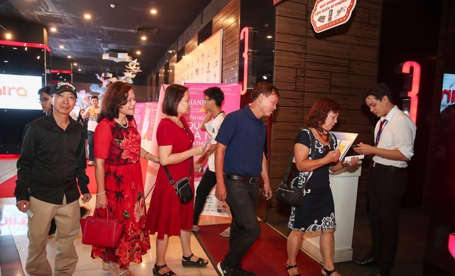 Thu Hút đông đảo Người Dân đến Rạp Chiếu Phim 1