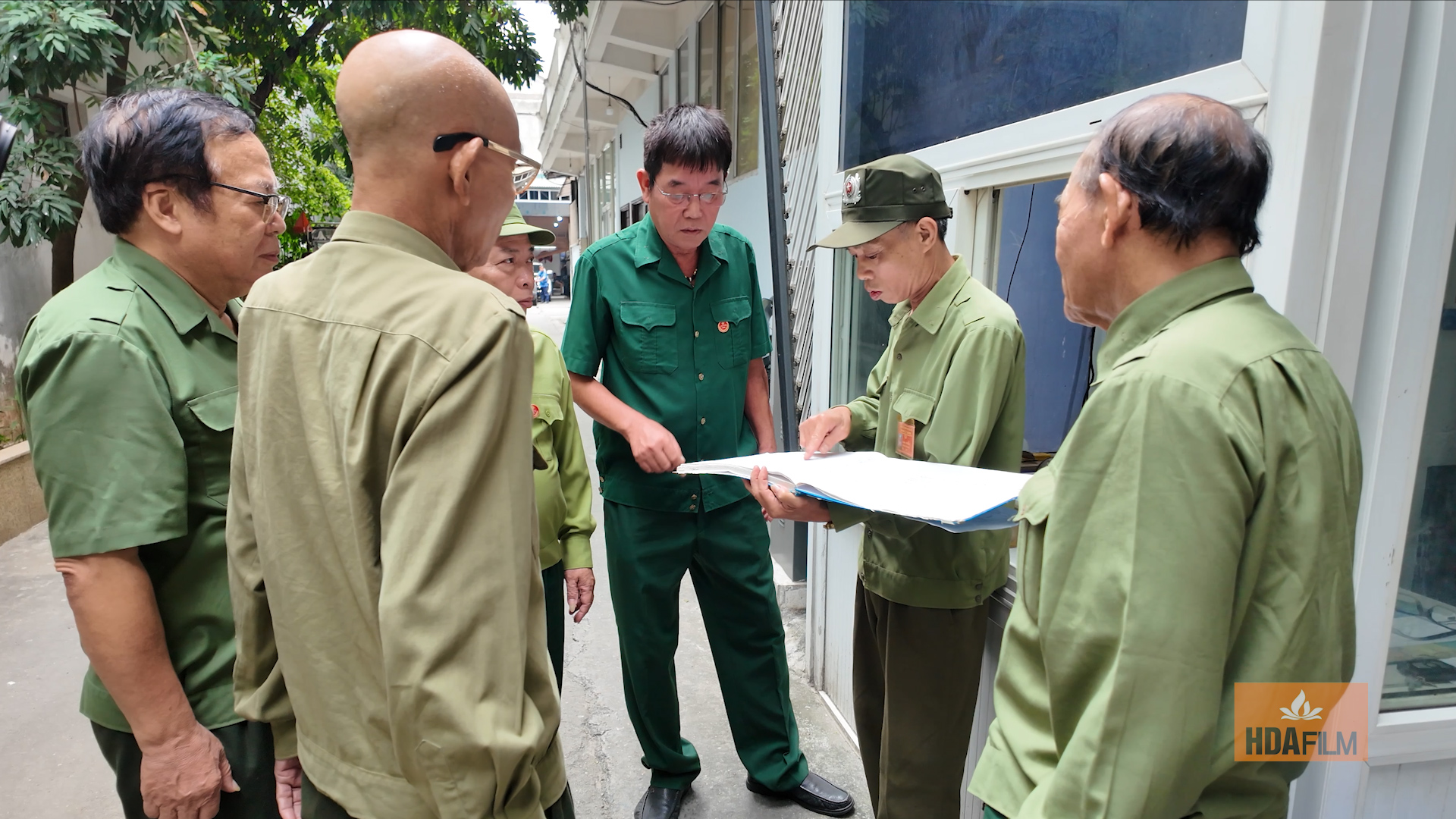 Ban Dung 09 10.00 23 21 17.still038